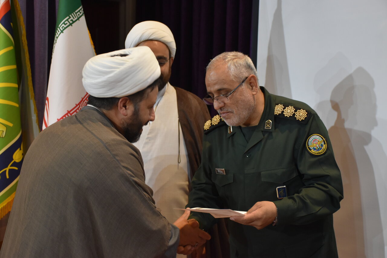 اولین پیش کنگره تبیین اندیشه های قرآنی مقام معظم رهبری برگزار شد