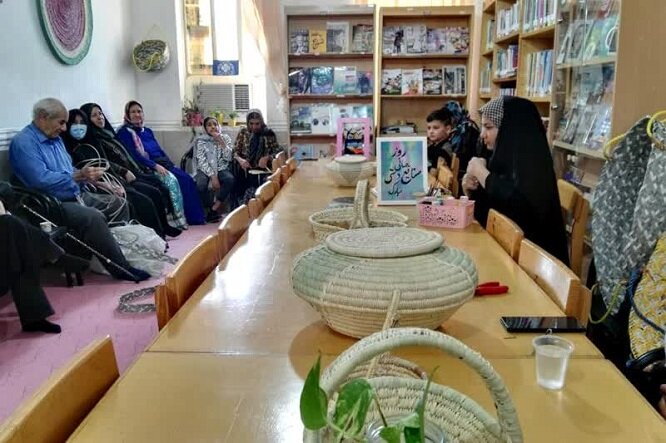 گردهمایی هنرمندان صنایع دستی در رودفاریاب برگزار شد