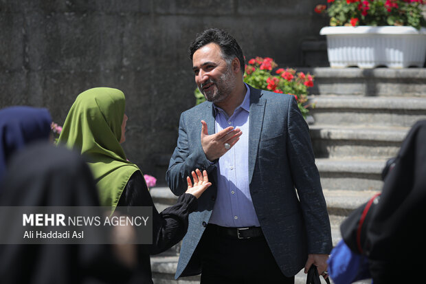 حاشیه هیئت دولت 7