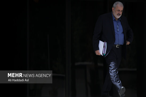 حاشیه هیئت دولت 9