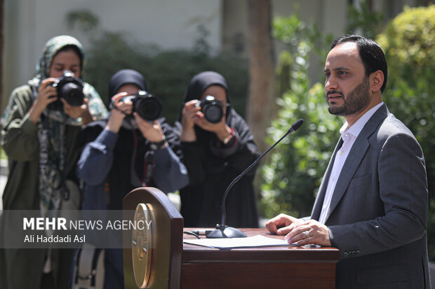 حاشیه هیئت دولت 15