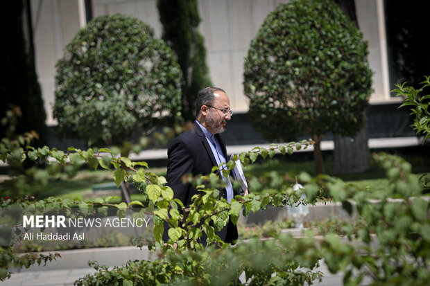 حاشیه هیئت دولت 22