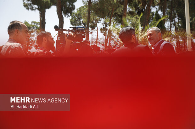 حاشیه هیئت دولت 24