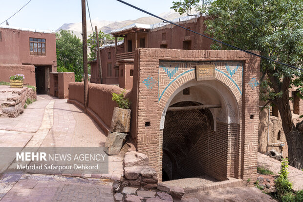 İran'daki tarihi Abyaneh köyünden fotoğraflar