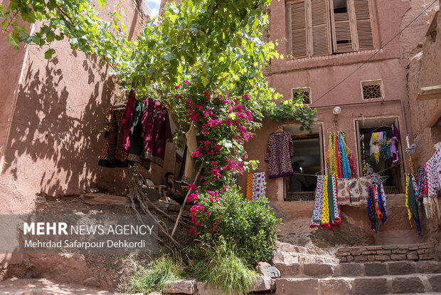 İran'daki tarihi Abyaneh köyünden fotoğraflar