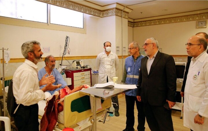 بازدید رئیس سازمان حج از روند خدماتدهی بیمارستان هلالاحمر