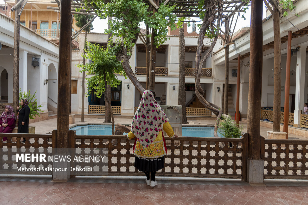 «ابیانه» یاقوت فلات مرکزی ایران/ سودای جهانی شدن محقق میشود؟