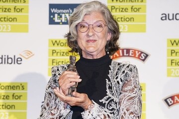باربارا کینگ سالور برای دومین بار جایزه داستان زنان را برد