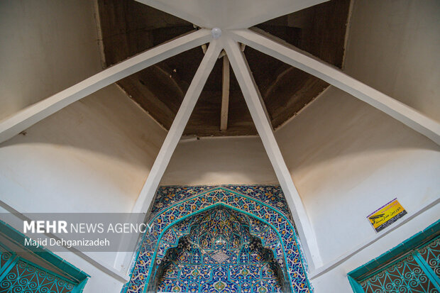 مسجد امیرچقماق فیروزه‌ای بر انگشتری معماری یزد