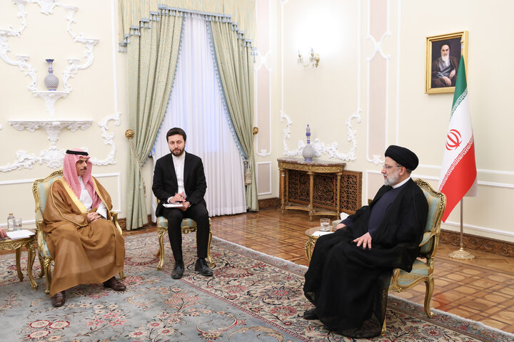 الرئيس الإيراني: اعداء المسلمين والكيان الصهيوني منزعجون من التقارب الإيراني السعودي 