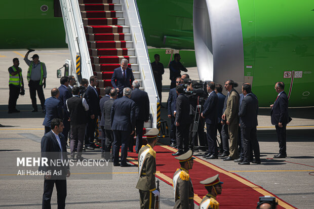 Uzbekistan President arrives in Tehran