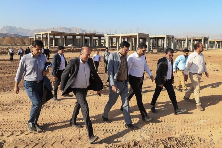 چالشهای پردیس زندگی یزد بررسی شد