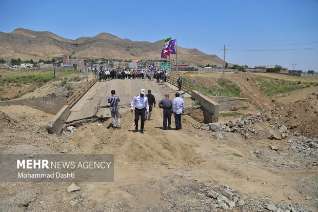 بازدید وزیر کشور از مناطق سیل زده اردبیل