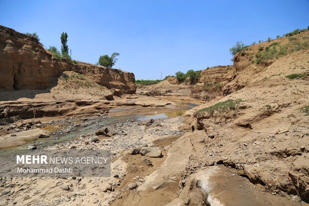 
Interior minister's visit to flood-hit areas in Ardabil
