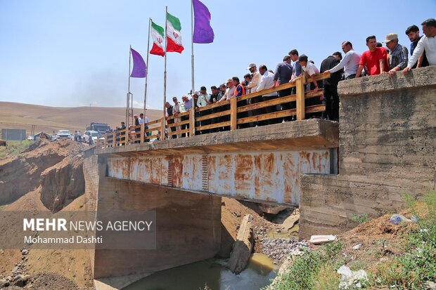 
Interior minister's visit to flood-hit areas in Ardabil
