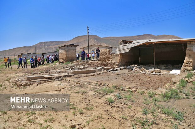 
Interior minister's visit to flood-hit areas in Ardabil
