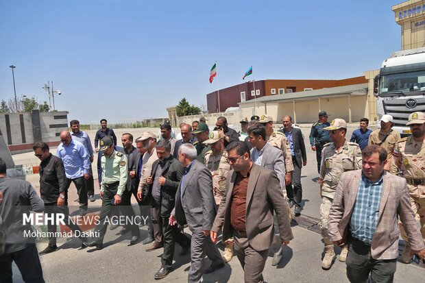 
Interior minister's visit to flood-hit areas in Ardabil
