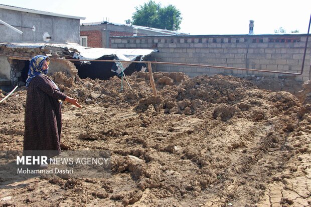 
Interior minister's visit to flood-hit areas in Ardabil
