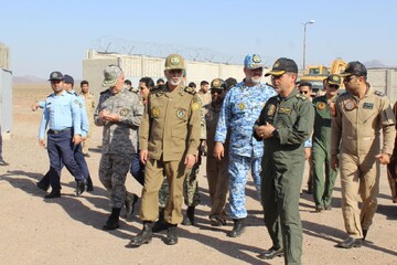 بازدید سرلشکر موسوی از پایگاه هوایی آموزش خلبانی شهید اکبری