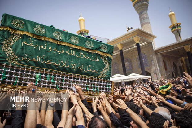 مراسم عزاداری روز شهادت جوادالائمه حضرت امام محمدتقی (ع) با حضور مردم عزادار در شهر کاظمین برگزار شد