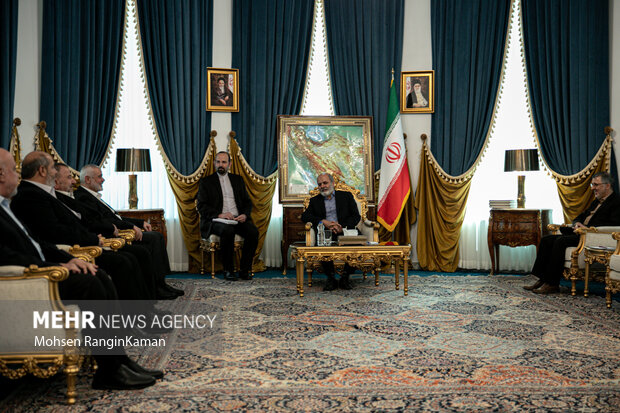 Iran top security official's meeting with Hamas delegation
