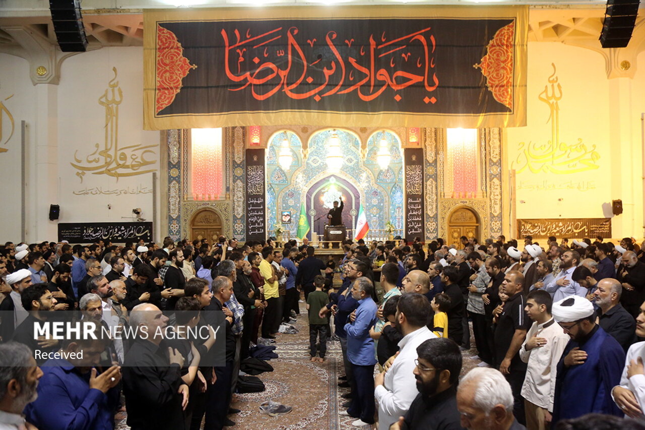 عزاداری شهادت امام جواد (ع)در حرم حضرت معصومه(س) برگزار شد+تصاویر