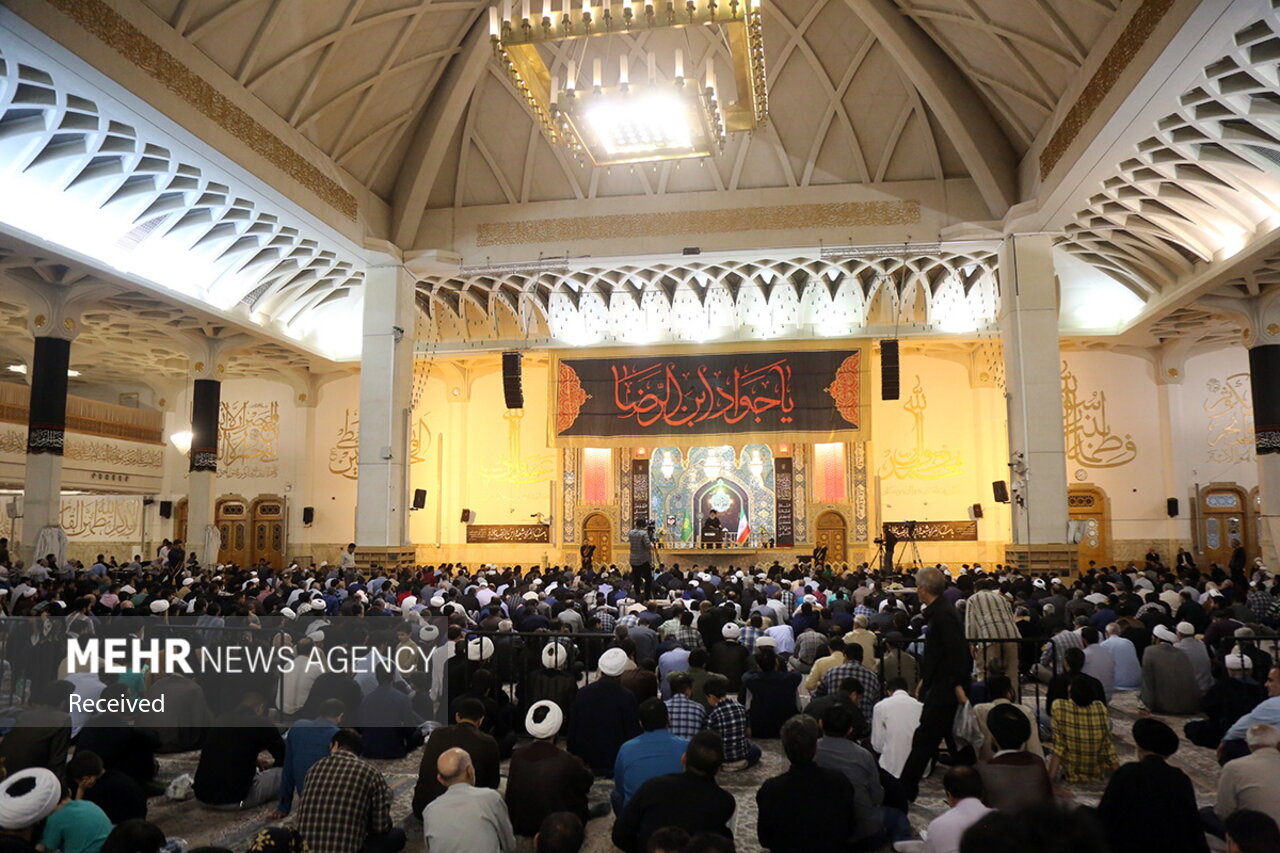 عزاداری شهادت امام جواد (ع)در حرم حضرت معصومه(س) برگزار شد+تصاویر