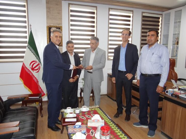 زمینه صادرات در بندر لاور ساحلی فراهم شود