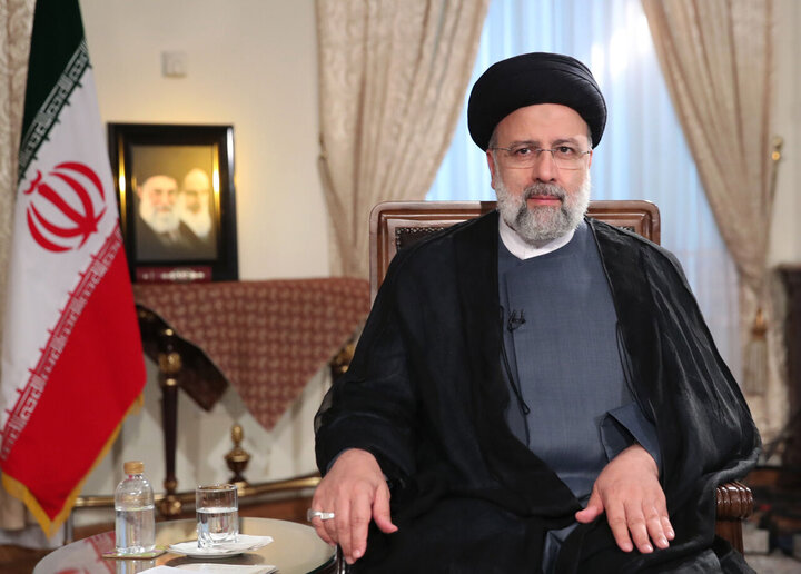 Cumhurbaşkanı Reisi, İran Serbest Güreş Milli Takımı'nı tebrik etti