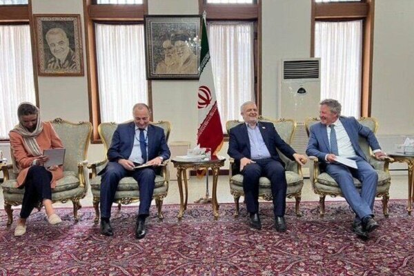 Iran envoy, UNAMA official discuss cooperation on Afghanistan Iran envoy, UNAMA official discuss cooperation on Afghanistan