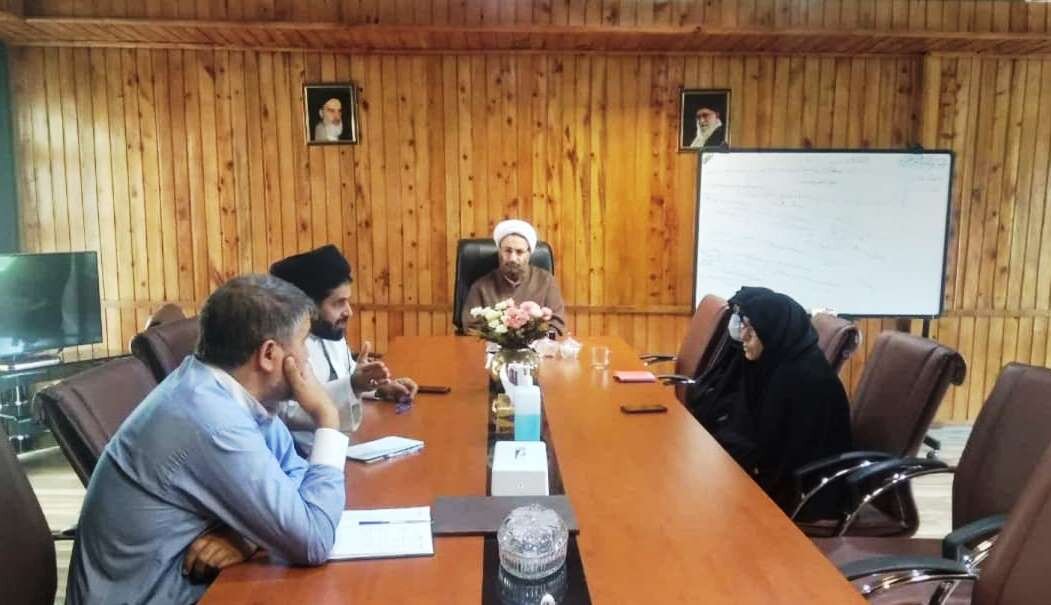 تبیین آسیبهای اجتماعی برنامه اساسی ماه محرم هیئات مذهبی بانوان