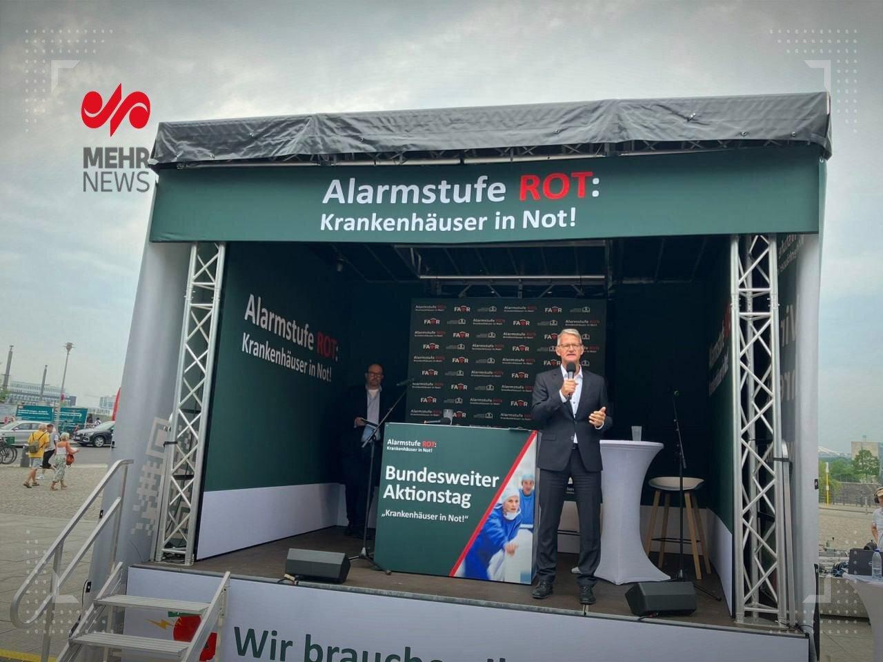 ادامه تظاهرات کارکنان معترض بیمارستانها در آلمان+ تصاویر