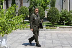 نظر وزیر دفاع درباره مصوبه سربازی