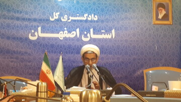 متهم متواری با یک هزار و ۱۰۰ پرونده در اصفهان روانه زندان شد