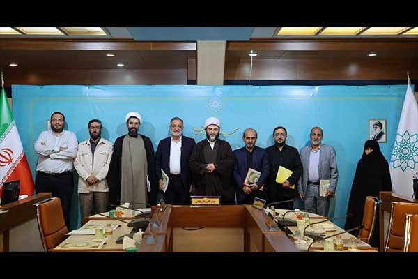 توجه به فضای مجازی، شرط اصلی مدیریت درست فرهنگی تهران است
