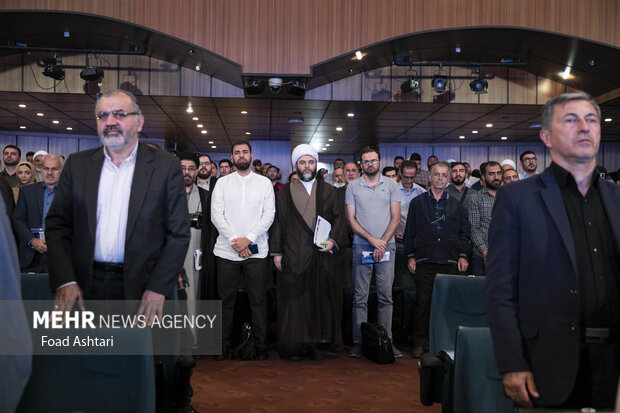 حجت الاسلام محمد قمی رئیس سازمان تبلیغات اسلامی در مراسم رویداد ملی نهضت حضور دارد