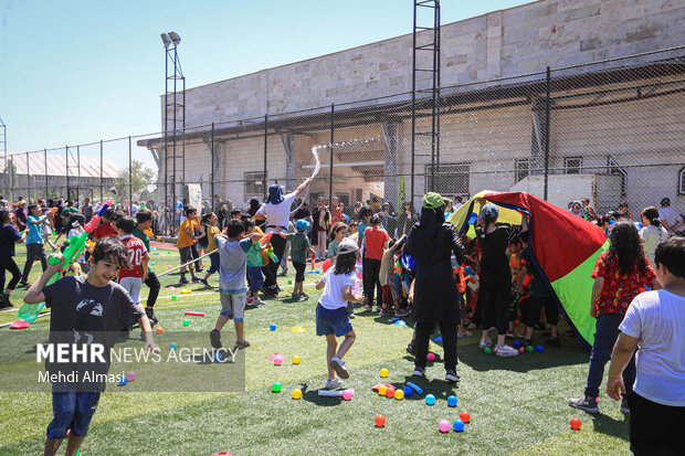 Children in Zanjan enjoy water play in Summer
