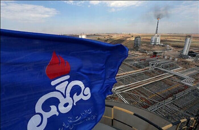 إنتاج النفط الإيراني يرتفع بمقدار 350 ألف برميل يوميا 