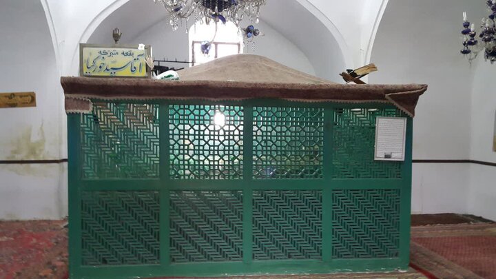 مجموعه تاریخی چهارپادشاهان لاهیجان/ دیوارهایی که نقش عاشورا دارد