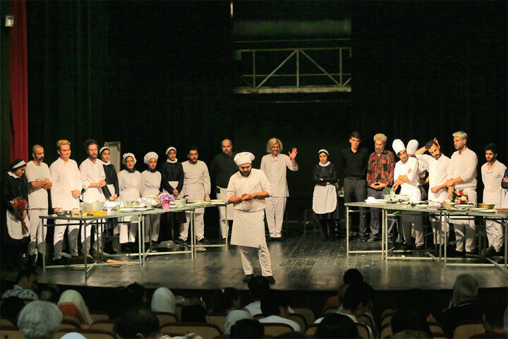 «آشپزخانه» شبیه زندگی فعلی است/ مهندسی عمران و طراحی صحنه