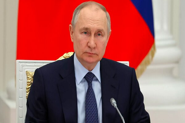 Russian president says won't let country be spilt 