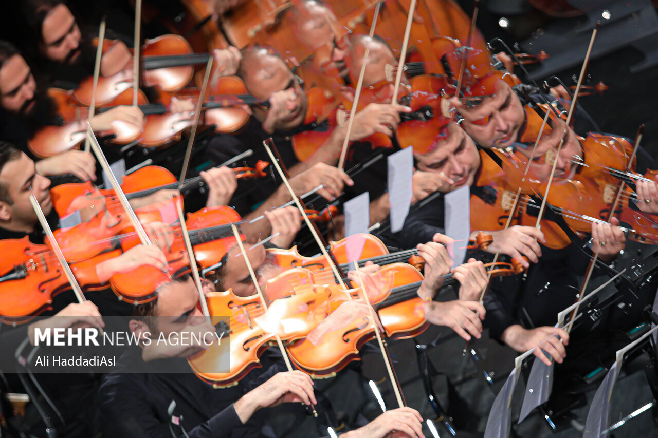 «کنون» و سه طرح برای ارکستر زهی؛ شنونده یک آلبوم متفاوت باشید «کنون» و سه طرح برای ارکستر زهی؛ شنونده یک آلبوم متفاوت باشید