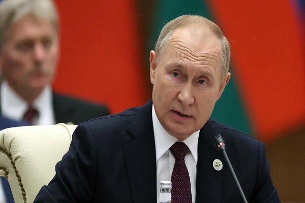 پوتین: پس از اعمال تحریم‌ها، بازار روسیه سقوط نکرد