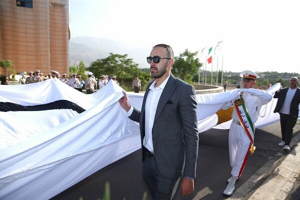 بزرگترین پرچم پنج حلقه در کمیته ملی المپیک به اهتزار درآمد