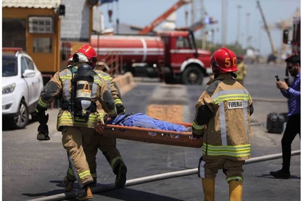 مانور مشترک امداد و نجات و اطفای حریق در بندر بوشهر برگزار شد