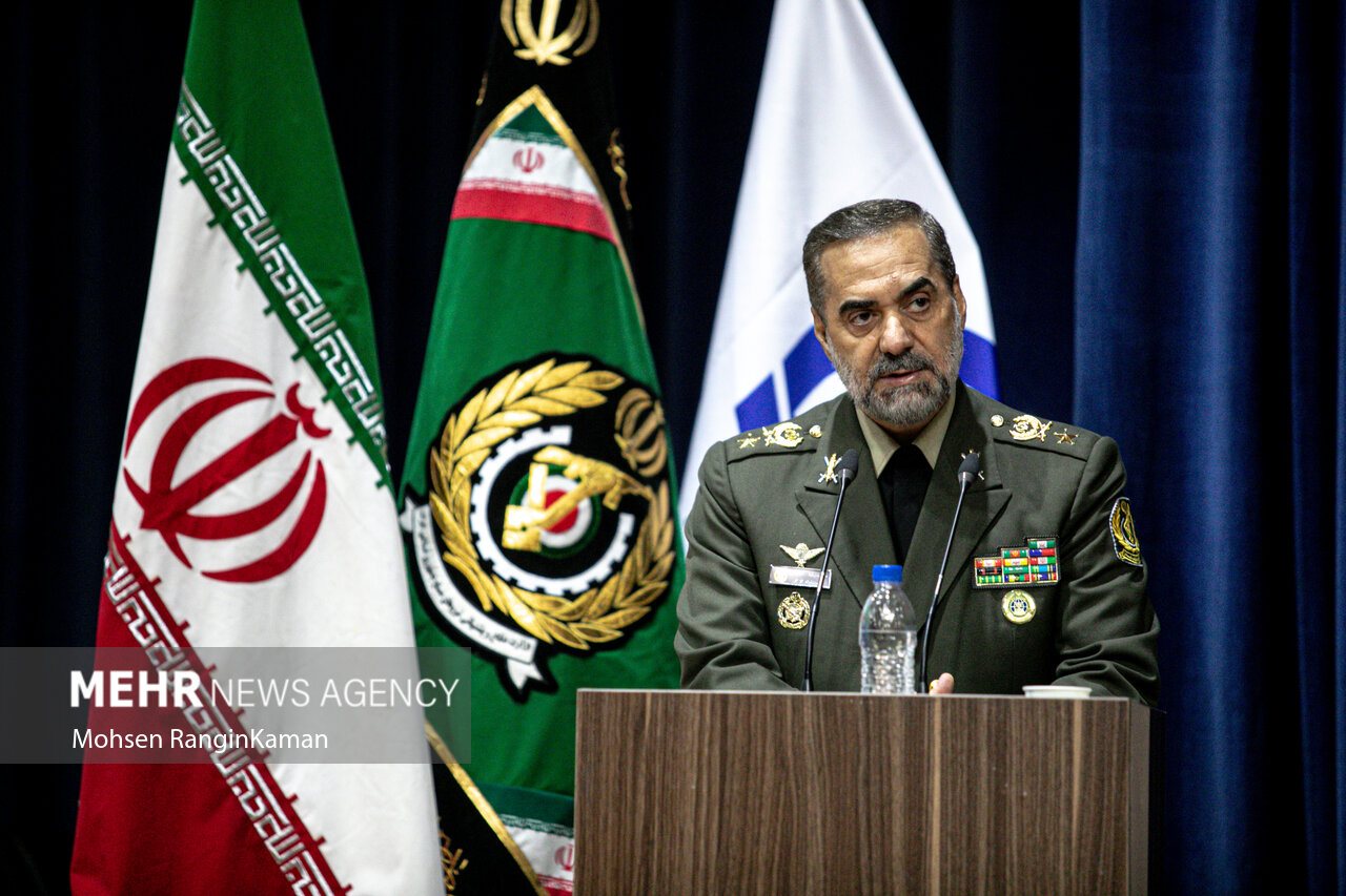İran Savunma Bakanı, Güney Kafkasya'daki gelişmeleri değerlendirdi