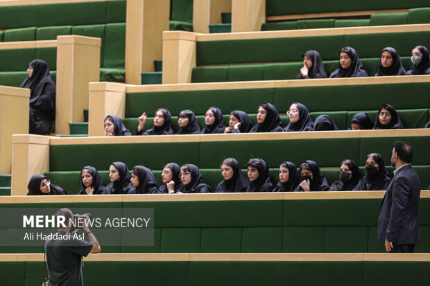 صحن علنی مجلس شورای اسلامی صبح روز سه شنبه ۶ تیر ماه ۱۴۰۲ به ریاست محمد باقر قالیباف برگزار شد