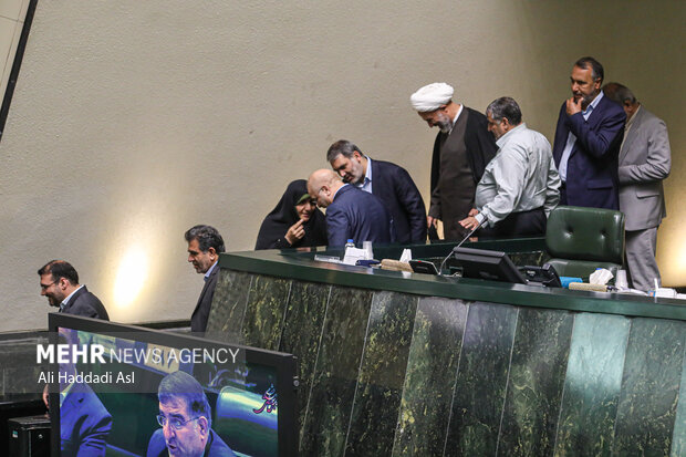 صحن علنی مجلس شورای اسلامی صبح روز سه شنبه ۶ تیر ماه ۱۴۰۲ به ریاست محمد باقر قالیباف برگزار شد