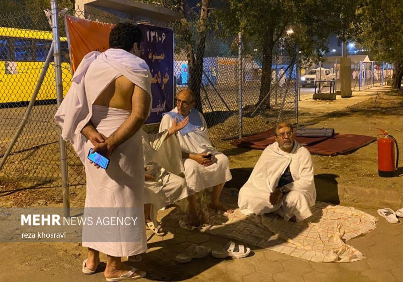 ایرانی حجاج کرام میدان عرفات میں، روح پرور مناظر
