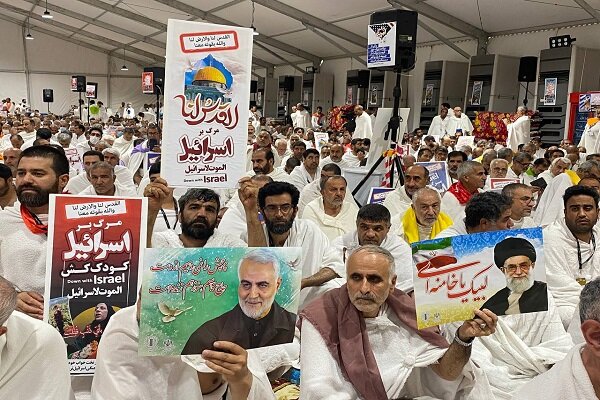 مراسم برائت از مشرکین با حضور گسترده زائران ایرانی برگزار شد